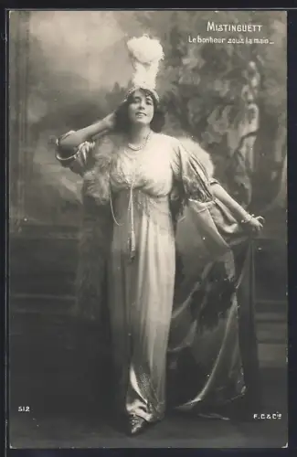 AK Mistinguett, Le bonheur sous la main