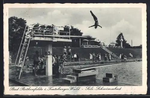 AK bad Rothenfelde i. Teutoburger Wald, Sole-Schwimmbad mit Badegästen