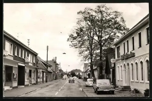 AK Vörden /Bersenbrück, Strassenbild mit Gasthof