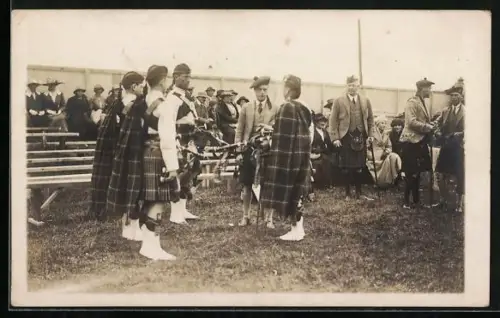 Foto-AK König Edward VIII von England in Schottland