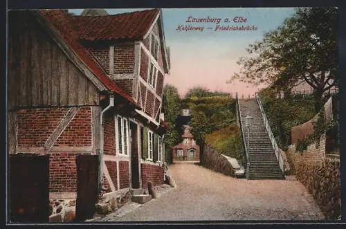 AK Lauenburg a. Elbe, Strasse Hohlerweg an der Friedrichsbrücke