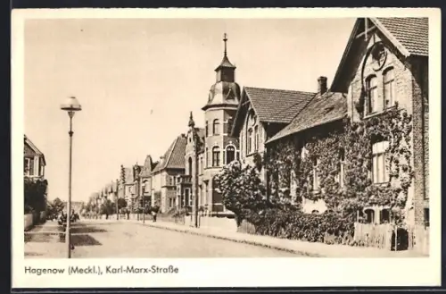 AK Hagenow /Meckl., Karl-Marx-Strasse mit Anwohnern