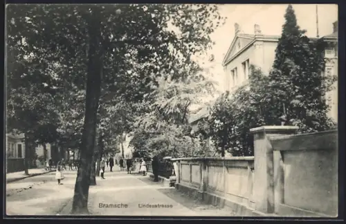 AK Bramsche, Passanten in der Lindenstrasse