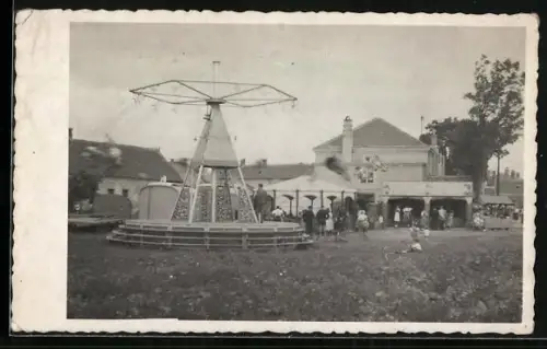 Foto-AK Karussell auf einem Volksfest