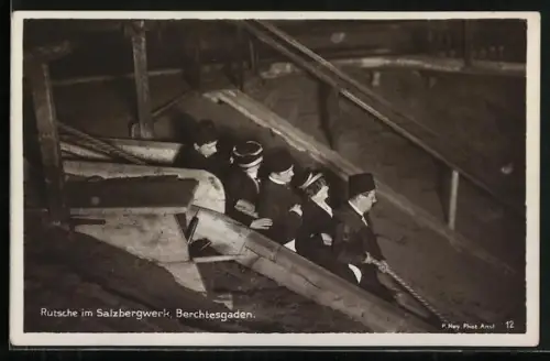 AK Berchtesgaden, Rutsche im Salzbergwerk