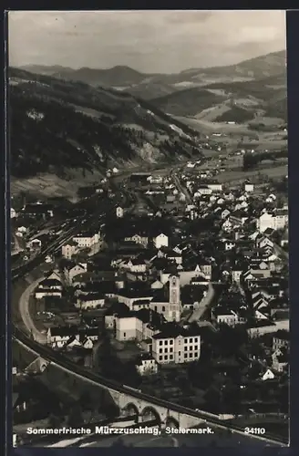AK Mürzzuschlag /Steiermark, Teilansicht mit Kirche
