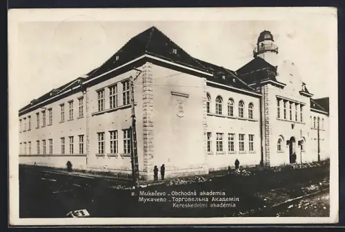 AK Mukacevo, Obchodna akademia