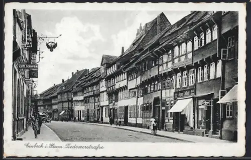 AK Einbeck i. Hann., Tiedexer Strasse mit Gasthaus zum Schwan und Geschäft von Agnes Leifheit