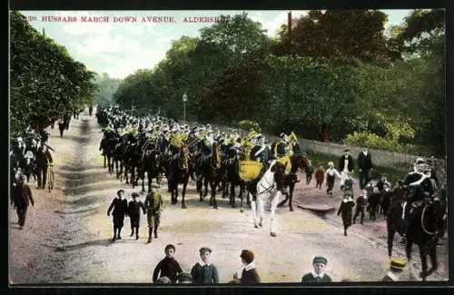AK Aldershot, 13th Hussars march down avenue