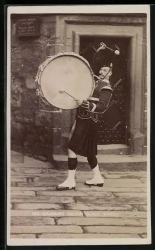 AK Big Drummer Wilson Black Watch, Britischer Soldat mit Trommel