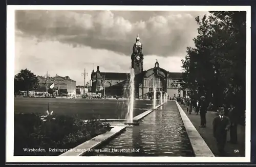AK Wiesbaden, Reisinger-Brunnen-Anlage, Hauptbahnhof