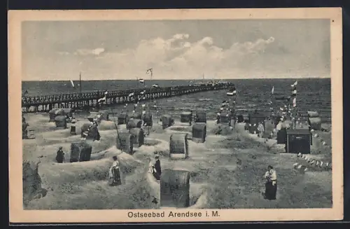 AK Arendsee i. M., Ostseebad, Strandpartie mit Dampferanlegestelle