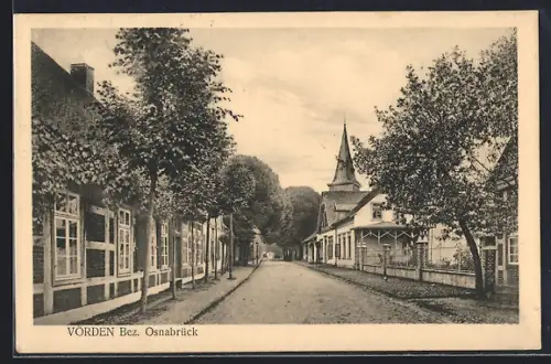 AK Vörden /Osnabrück, Strassenansicht mit Kirche und Fachwerkhäusern
