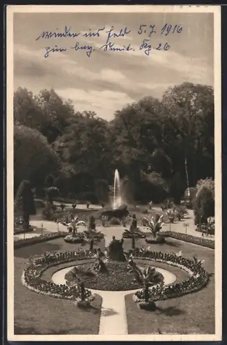 AK Würzburg, Königliche Residenz, Brunnen und Gartenanlage