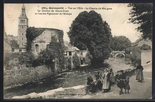 AK Quimperlé, Vue sur l`Ellé avec le Clocher de Sainte-Croix et l`ancien Pigeonnier de l`Abbaye