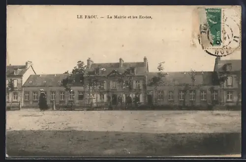 AK Le Faou, La Mairie et les Écoles