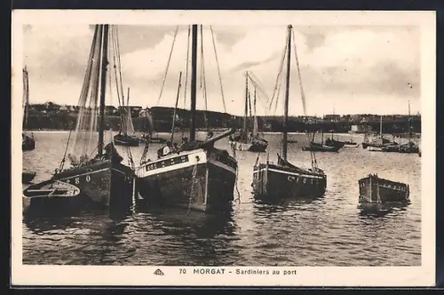 AK Morgat, Sardiniers au port