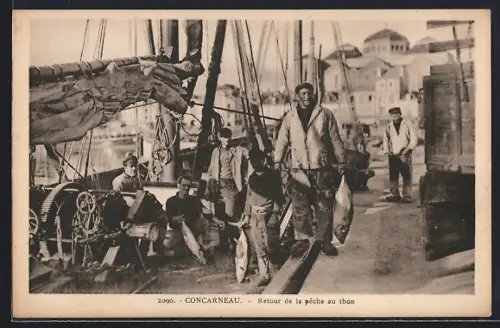 AK Concarneau, Retour de la pêche au thon