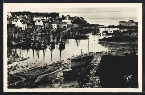 AK Tréboul, Vue générale du port