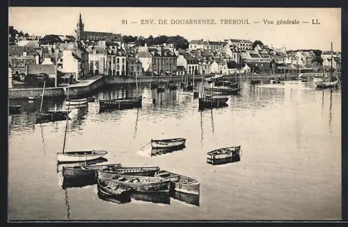 AK Tréboul, Vue générale du port et des bateaux sur l`eau