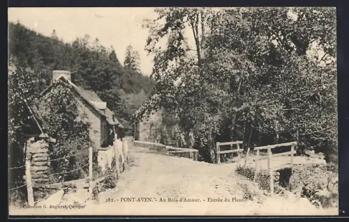 AK Pont-Aven, Au Bois d`Amour, Entrée du Plessis