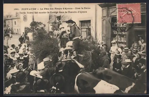 AK Pont-Aven, La Fête des Fleurs d`Ajoncs, Chez la Reine, Le Barde Botrel fait monter le Cortège