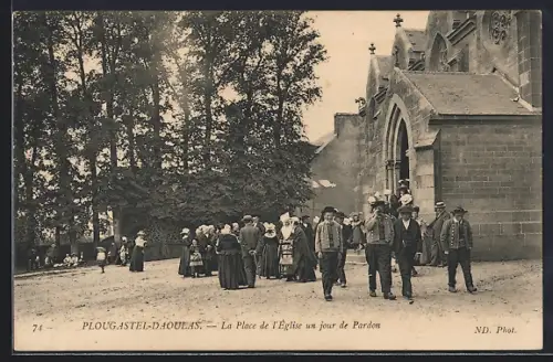 AK Plougastel-Daoulas, La Place de l`Église un jour de Pardon