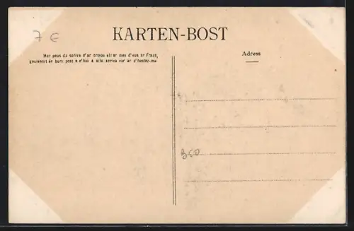 AK Quimper, La Place Terre au Duc avec charrettes et passants