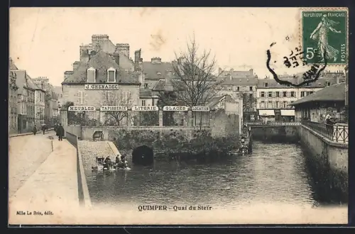 AK Quimper, Quai du Steïr avec bâtiments anciens et rivière