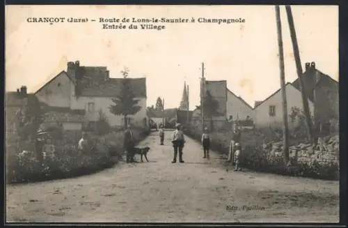 AK Crancot /Jura, Route de Lons-le-Saunier à Champagnole, Entrée du Village