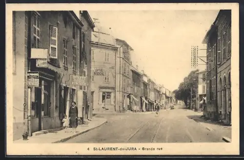 AK St-Laurent-du-Jura, Grande rue animée avec commerces et passants