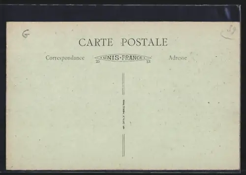 AK Cousance, La Grande Rue avec l`Hôtel de France et passants dans la rue animée