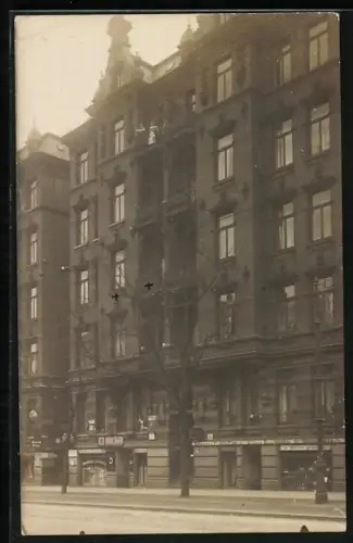 Foto-AK Hamburg-Hohenfelde, Bürstenfabrik Heinrich Stroink in der Lübecker Strasse 116