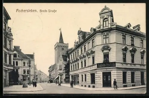 AK Aschersleben, die Breite-Strasse mit der Augusta-Apotheke