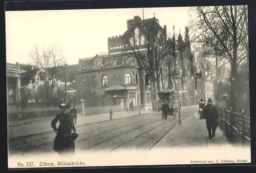 AK Lübeck, Mühlenbrucke mit Strassenbahn