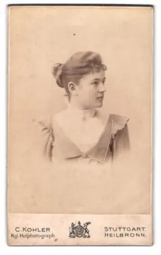 Fotografie C. Kohler, Stuttgart, Schellingstrasse 13, Lina Walter im Jahr 1898
