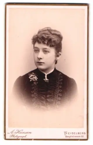 Fotografie A. Hansen, Heidelberg, Hauptstrasse 69, Porträt einer jungen Frau