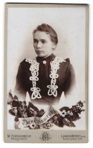 Fotografie M. Hirschbeck, Landsberg am Lech, Brudergasse 216, Porträt einer Dame