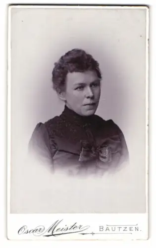 Fotografie Oscar Meister, Bautzen, Seminarstrasse 6, Porträt einer Frau