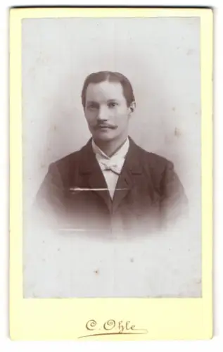 Fotografie C. Ohle, Westerland, Porträt eines Mannes mit Schnurrbart