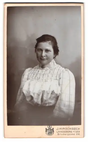 Fotografie J. Hirschbeck, Landsberg am Lech, Brudergasse 216, Porträt einer Frau