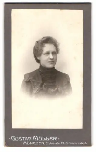 Fotografie Gustav Müller, München, Eivastrasse 21, Porträt einer Frau