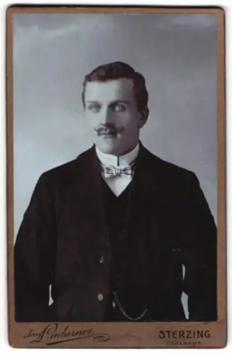 Fotografie Josef Ladurner, Sterzing, Porträt eines eleganten Mannes