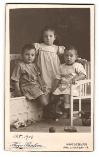 Fotografie Hugo Paulsen, Magdeburg, Alte Ulrichstr. 18, Drei Kinder im Oktober 1908