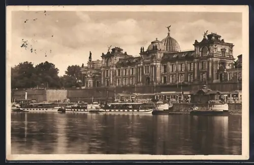 AK Dresden, Kunstakademie, Dampfschiffe an der Elbe