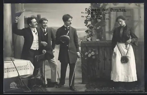 Foto-AK R & K Nr. 5025/1: Drei Studenten kommen in einem Gasthof an