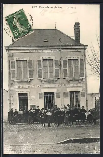 AK Pruniers /Indre, La Poste