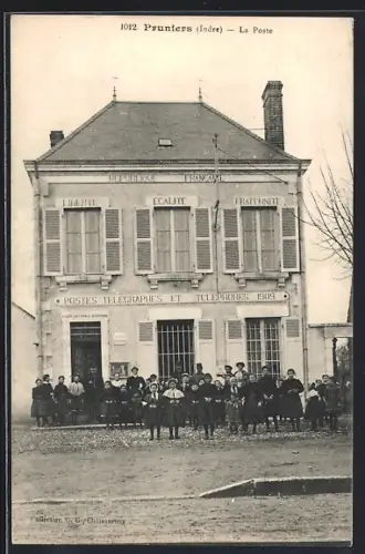 AK Pruniers /Indre, La Poste