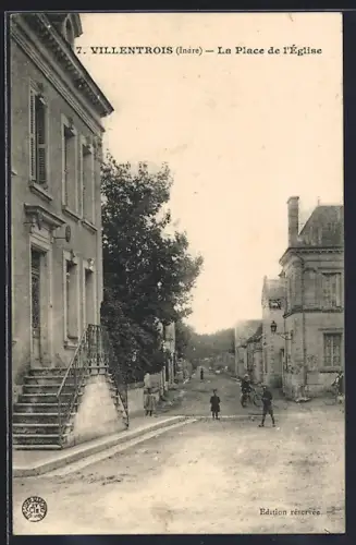 AK Villentrois /Indre, La Place de l`Eglise