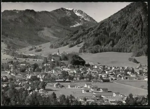 AK Ruhpolding Obb., Ortsansicht mit Hochfelln